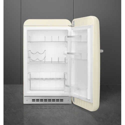 Однокамерный холодильник Smeg FAB10HRCR5