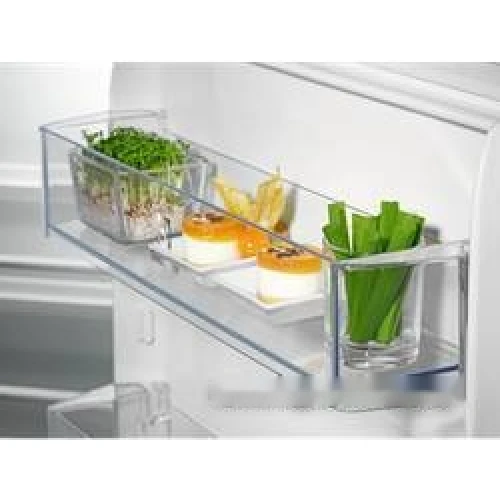 Холодильник Electrolux ColdSense 500 KNT1LF18S1