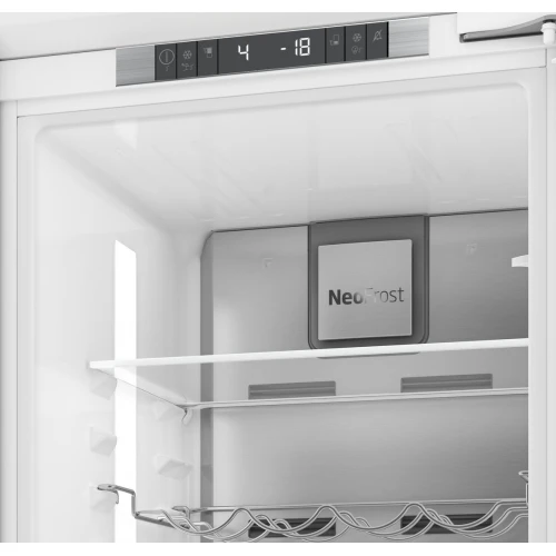 Холодильник Beko BCNA275E3S