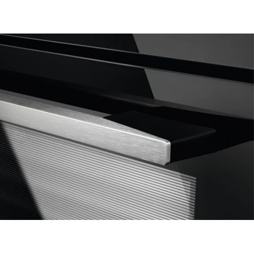 Духовой шкаф Electrolux OKB8S31X