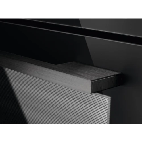 Духовой шкаф Electrolux KVLAE00WT