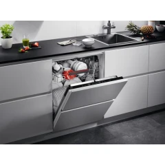 Посудомоечная машина AEG FSE83708P
