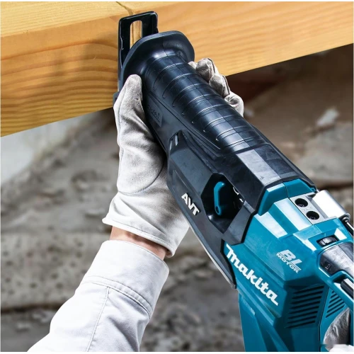 Сабельная пила Makita JR002GZ (без АКБ)